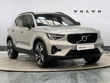 2025 Volvo XC40