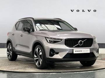 2025 Volvo XC40