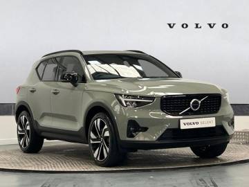 2025 Volvo XC40