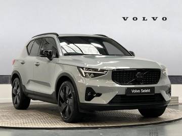 2025 Volvo XC40