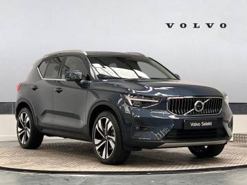 2025 Volvo XC40