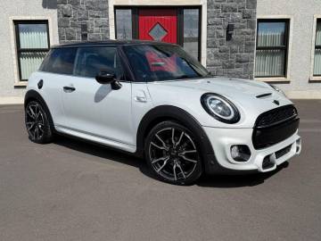 2019 MINI Hatch