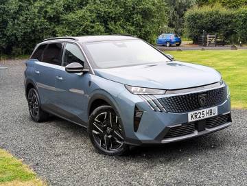 2025 Peugeot 5008